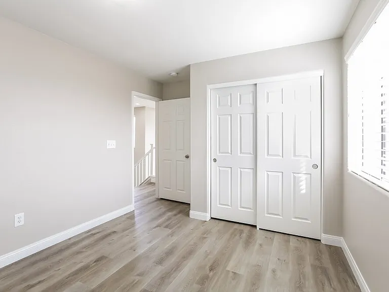 10445 Mihela Ave — Photo 11