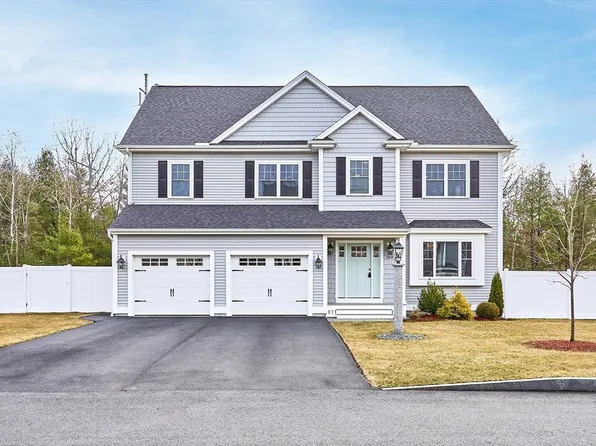160 Terramor Dr, Tewksbury, MA 01876