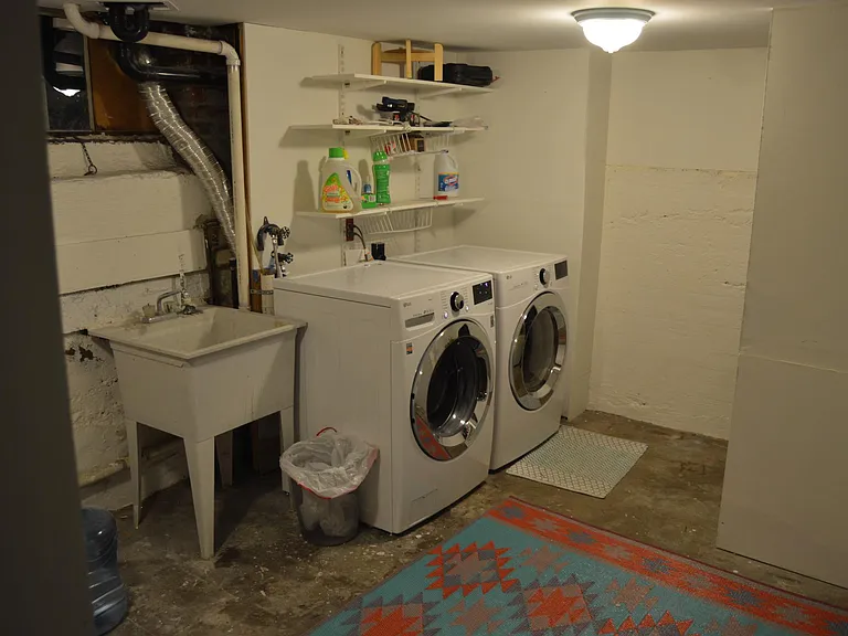 403 E Louisiana Ave — Photo 8