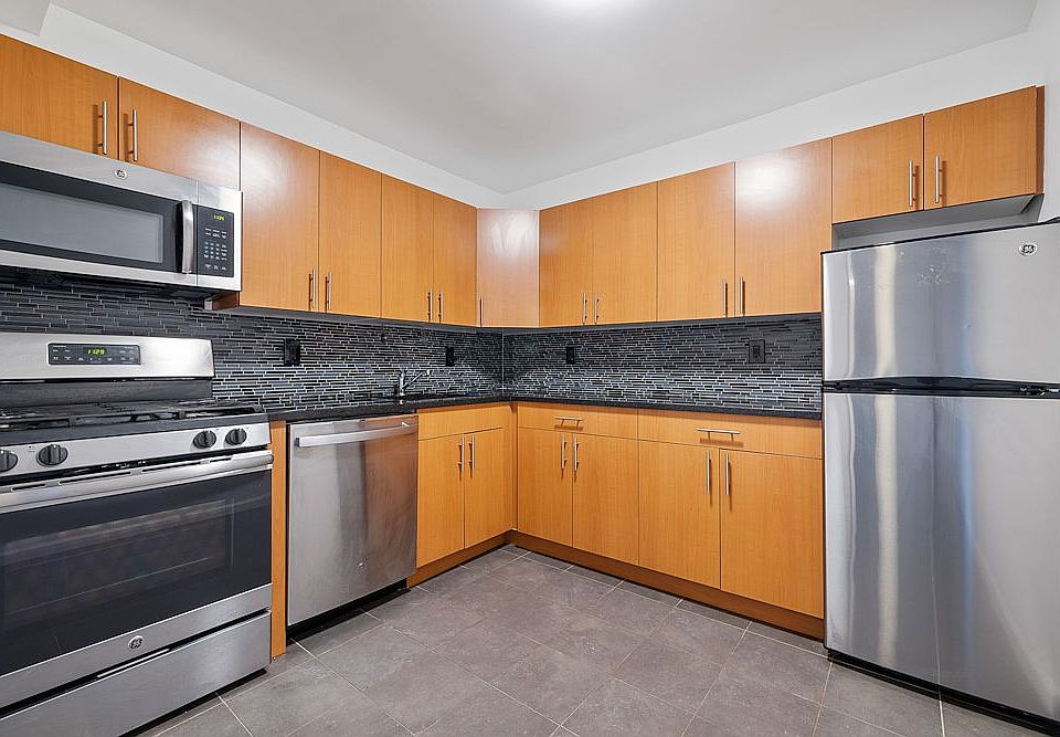 1st image of 194 E 2nd St APT 5D