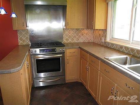 3rd image of 41166 Lakeview Ct