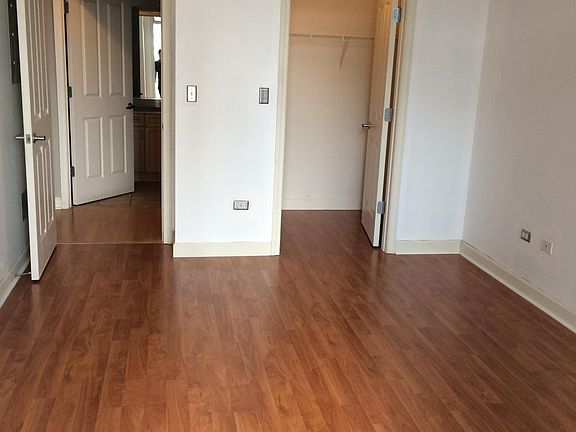 4th image of 1250 S Michigan Ave APT 1106