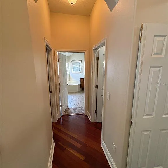 9718 Pineola Dr — Photo 22