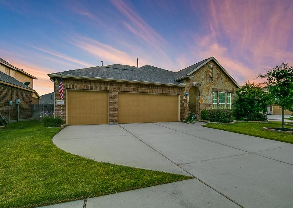 1st image of 9993 Stone Creek Ln