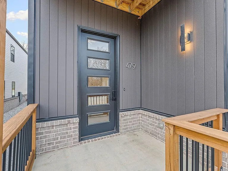 479 S Happy Hollow Rd — Photo 2