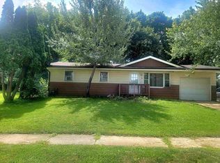 1524 Iris Ave, Rockford, IL 61102
