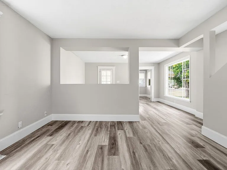 18613 Pawnee Ave — Photo 8