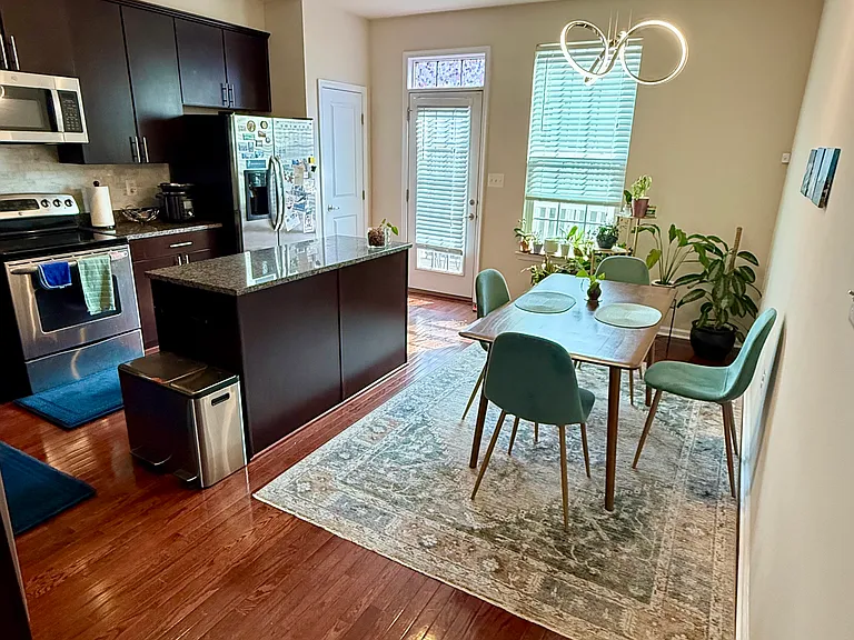 749 S Macon St — Photo 10