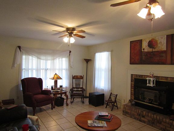 2nd image of 44 Blackledge Dr