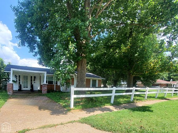 2nd image of 155 Cherry Dr