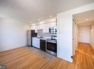 1728 Green St APT 4F, Philadelphia, PA 19130