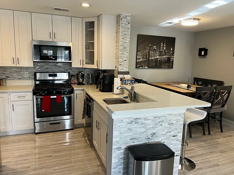 BEAUTIFUL KITCHEN