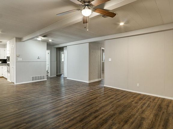 3rd image of 4307 Basswood Ct