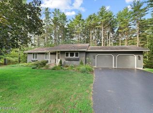1 Foxhound Run, Saratoga Springs, NY 12866