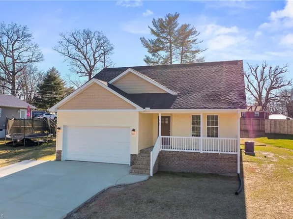 125 Kinney Ave, Denton, NC 27239