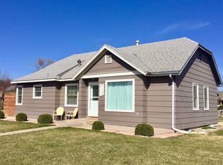 415 Leech St, Imperial, NE 69033