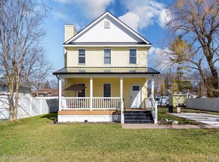 538 S Elm St, Lapeer, MI