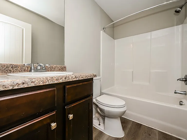 221 Magnaview Dr — Photo 16