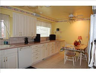 3rd image of 136 W Point Dr