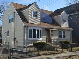 55 Whiting St, Lynn, MA 01902