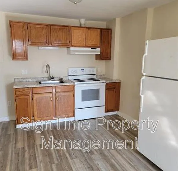 42 E Washington St #3 — Photo 3