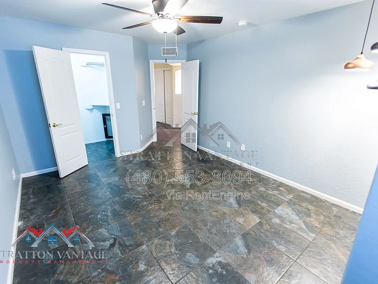 1231 N Layman St — Photo 35