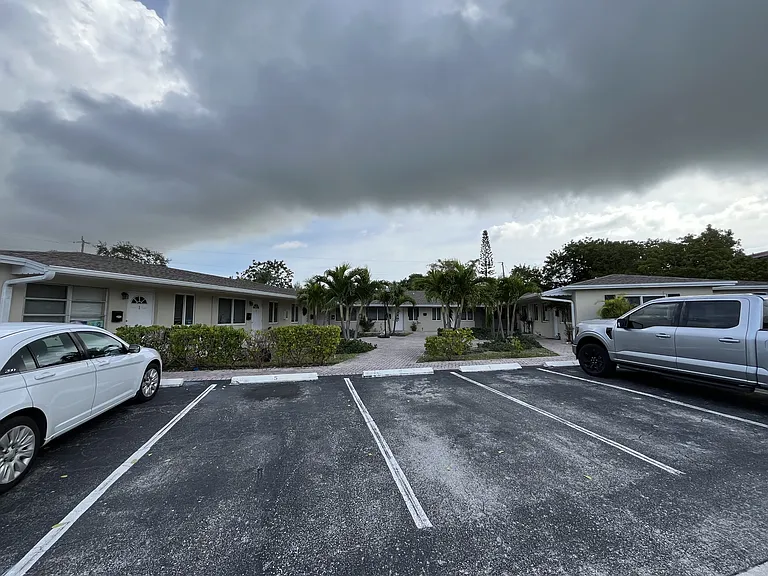 1440 Miami Rd #3 — Photo 13