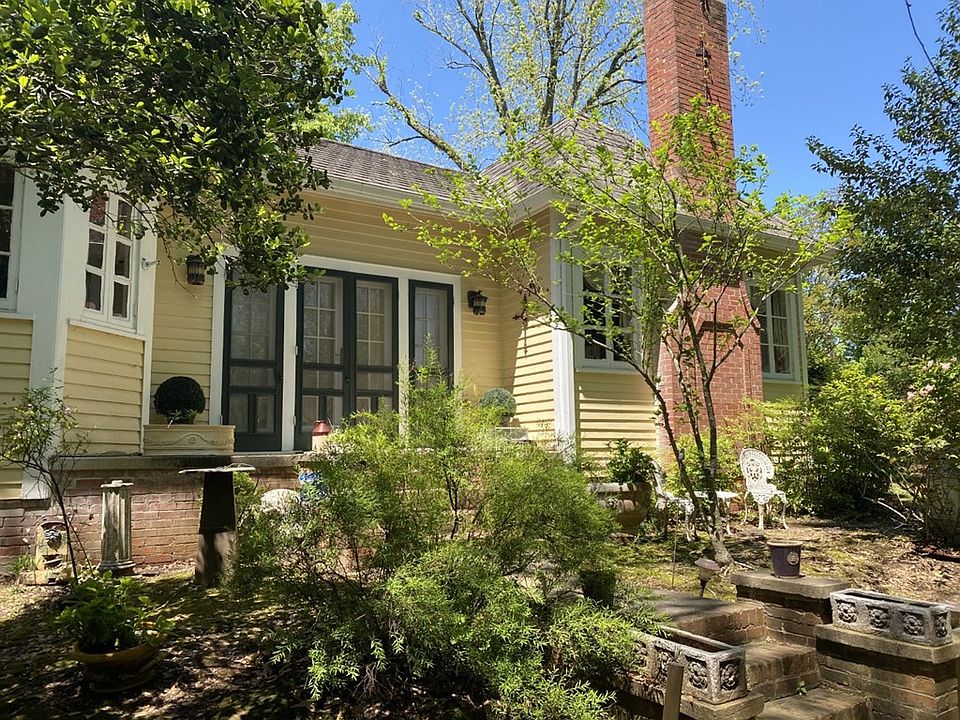 2nd image of 48 Homochitto St