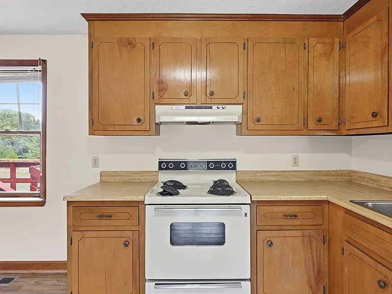 763 Tingen Rd — Photo 25