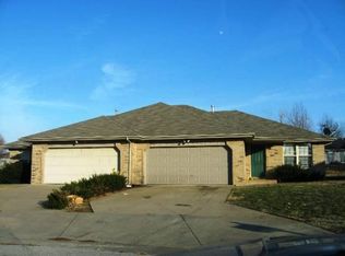3324 S Leawood Ave APT B, Springfield, MO 65807