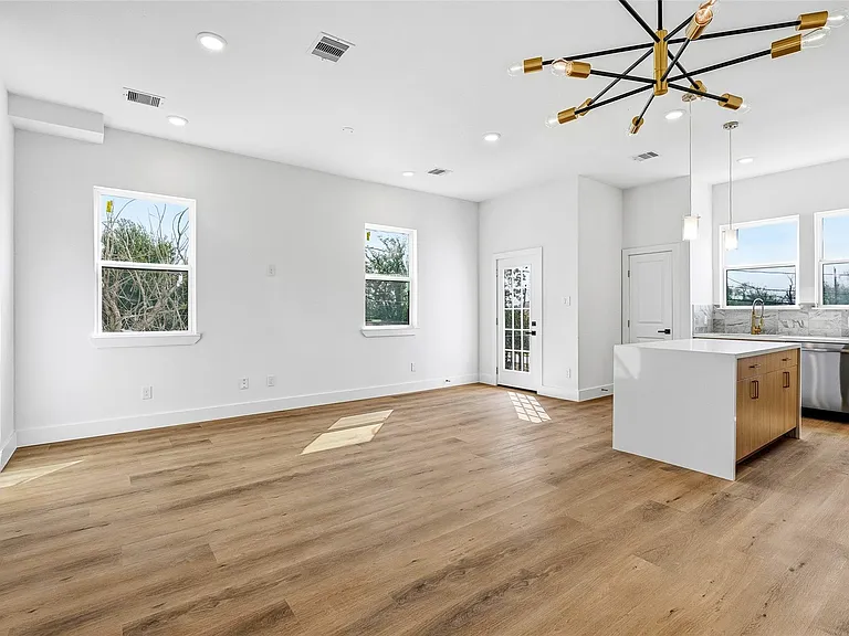 4209 Allston St #A — Photo 11