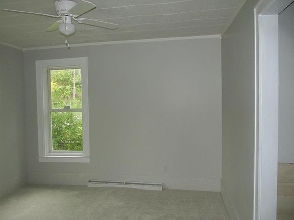 2nd image of 808 Waller St