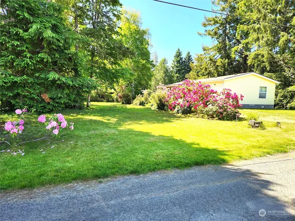1902 201st Street, Ocean Park, WA 98640