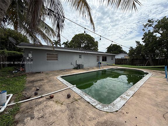 3rd image of 19700 SW 87th Pl