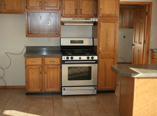 404 Beacon Cir, Bloomington, IL
