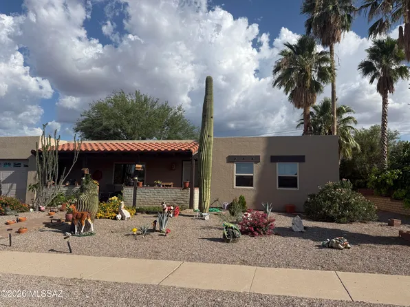 132 E Santa Rebecca Dr, Green Valley, AZ 85614