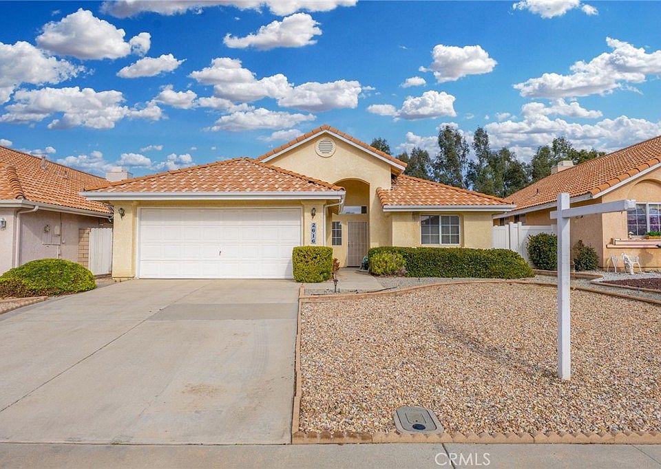 1st image of 2616 La Paz Ave