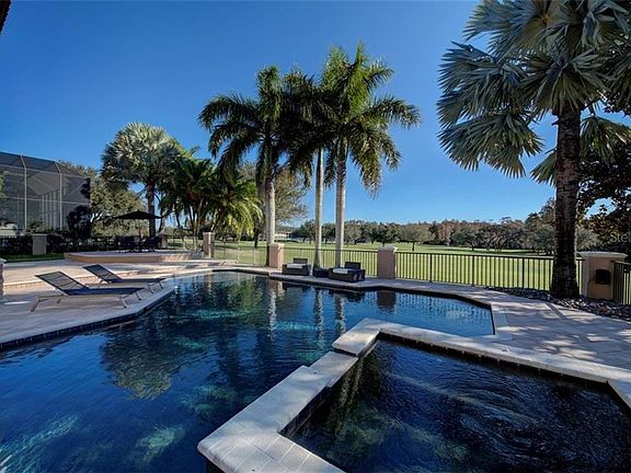 3rd image of 1324 Playmoor Dr