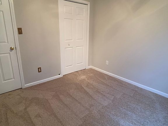 4th image of 10800 Faringford Ct
