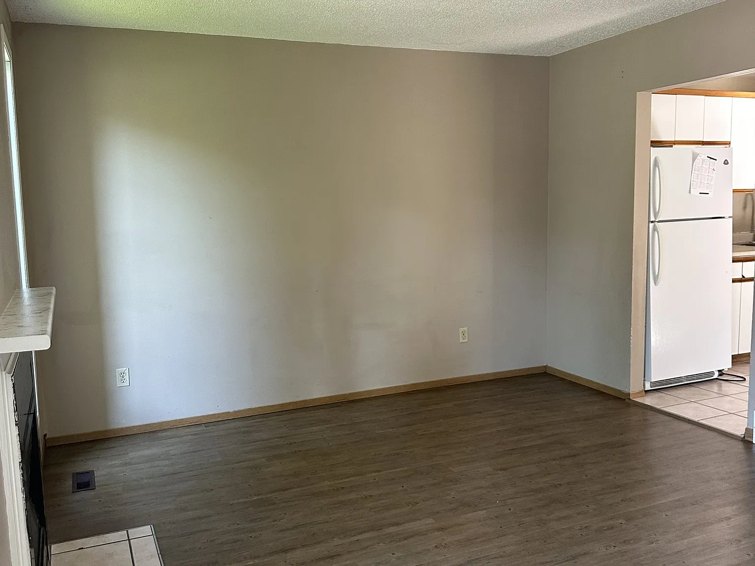 209 Thomson Ave — Photo 2