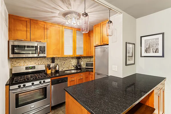Rented by Warburg | media 9