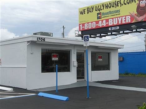 2nd image of 1706 S Congress Ave