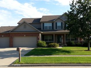 3913 Brookline Ln, Bloomington, IL 61705