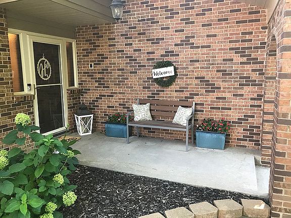 3rd image of 7801 Lake St