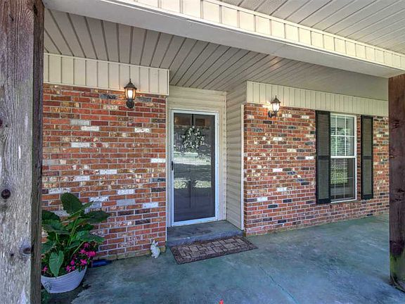 4th image of 1125 Rockett Dr