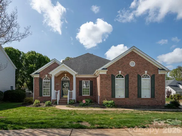 9404 Culcairn Rd, Huntersville, NC 28078