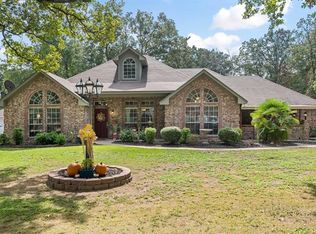 275 Red Oak Ln, Powderly, TX 75473