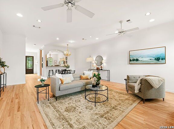 4th image of 137 Saint Dennis Ave