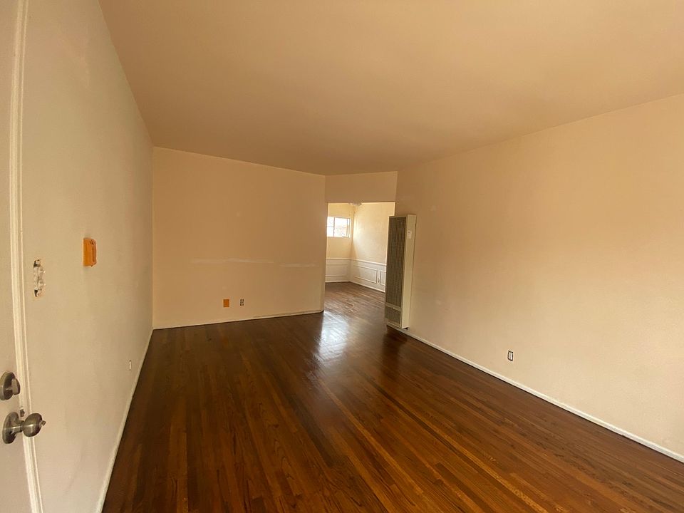 1st image of 115 S Isabel St #H
