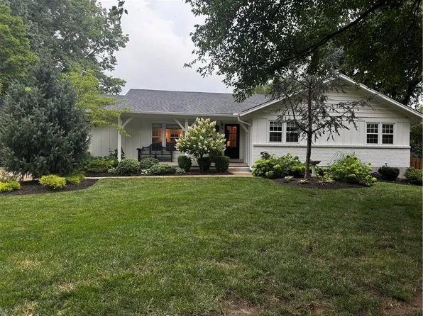 9531 Catalina St, Overland Park, KS 66207